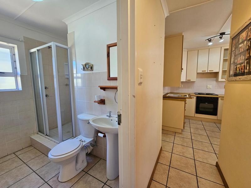 2 Bedroom Property for Sale in Wavecrest Eastern Cape